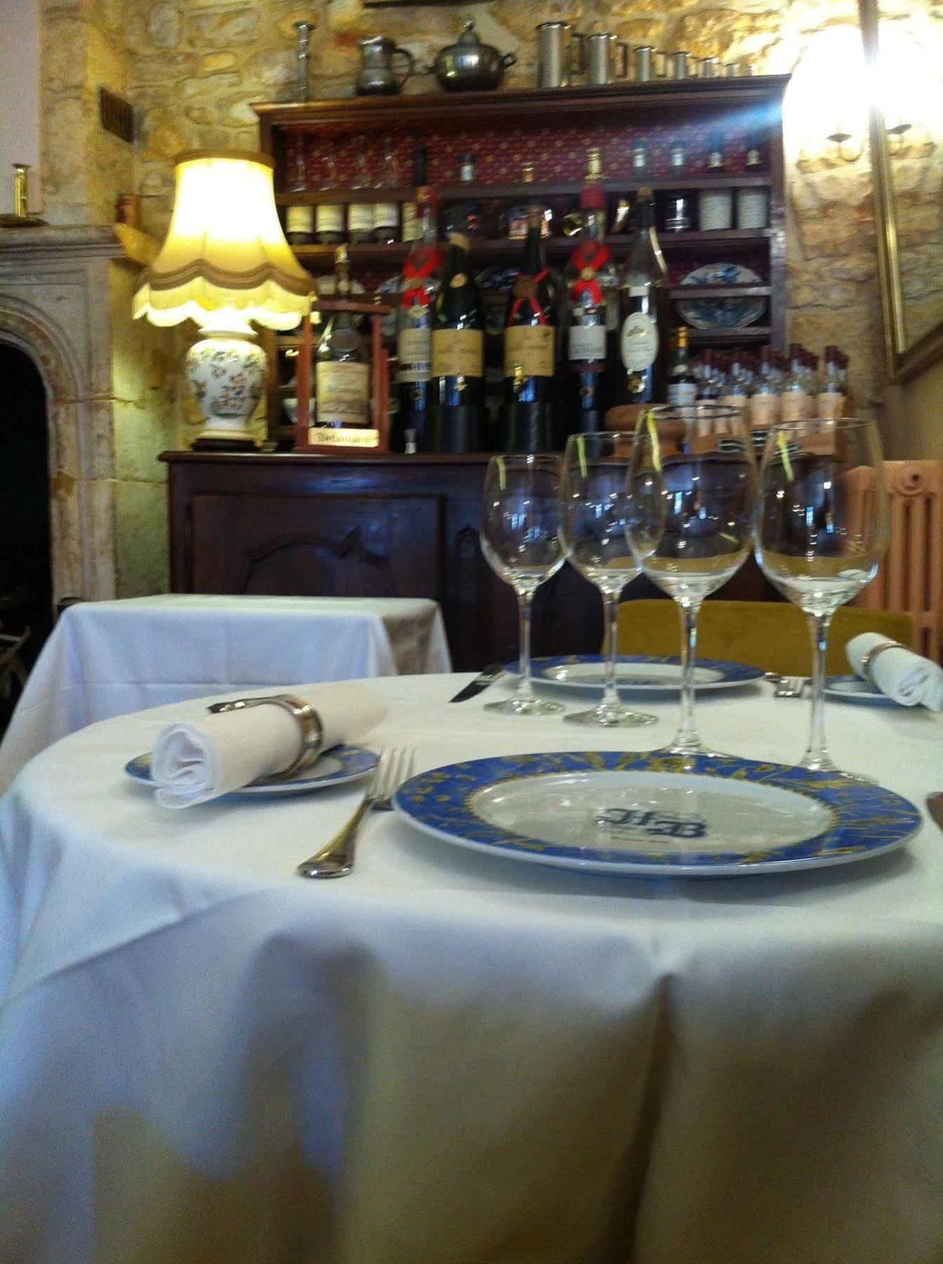 De La Bouriane Hotel