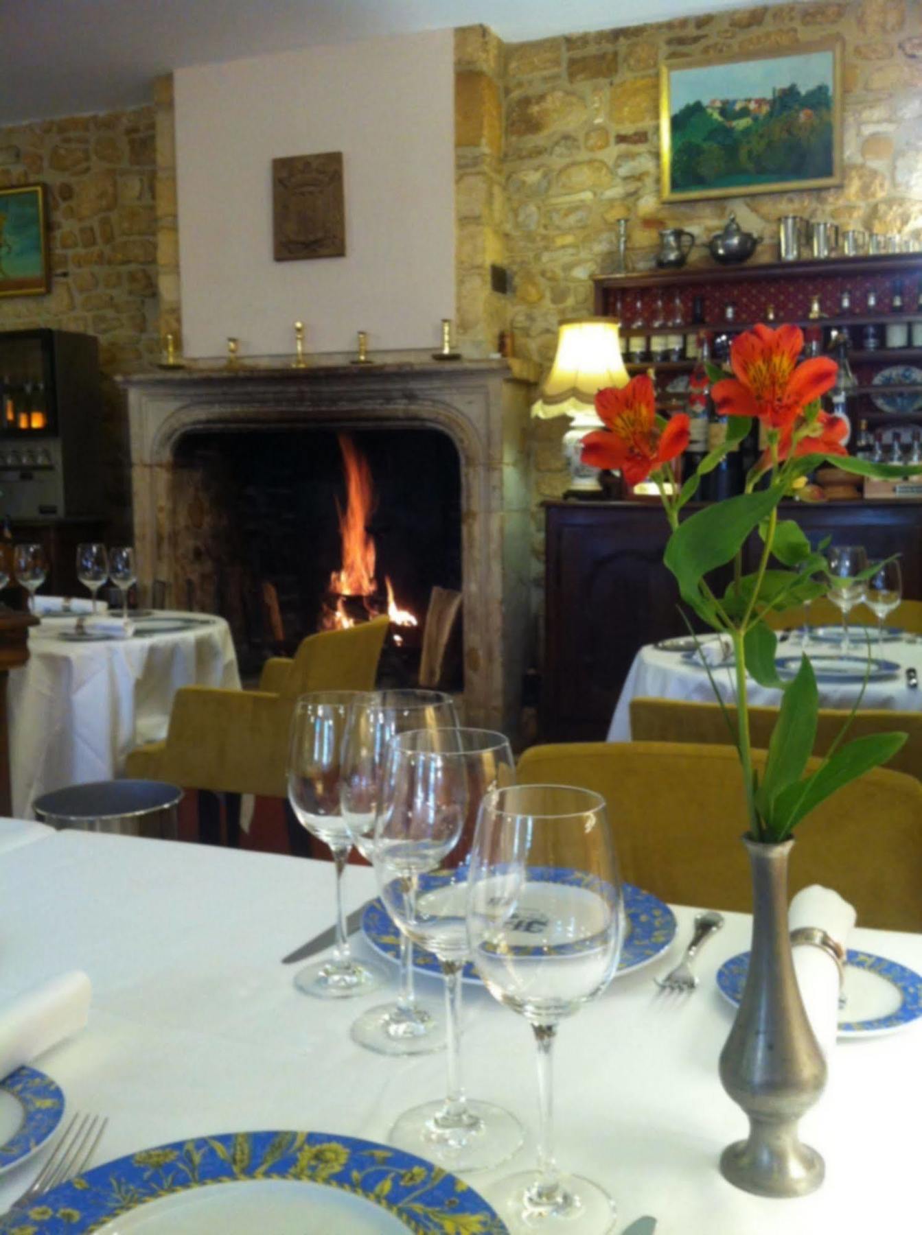 De La Bouriane Hotel 3*